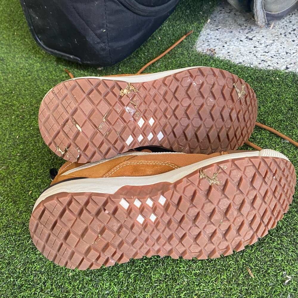 VANS Work Shoes - Picture 4 of 5